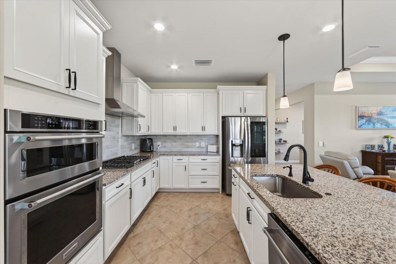 17905 Manchester Place, Bradenton, FL 34202 Photo