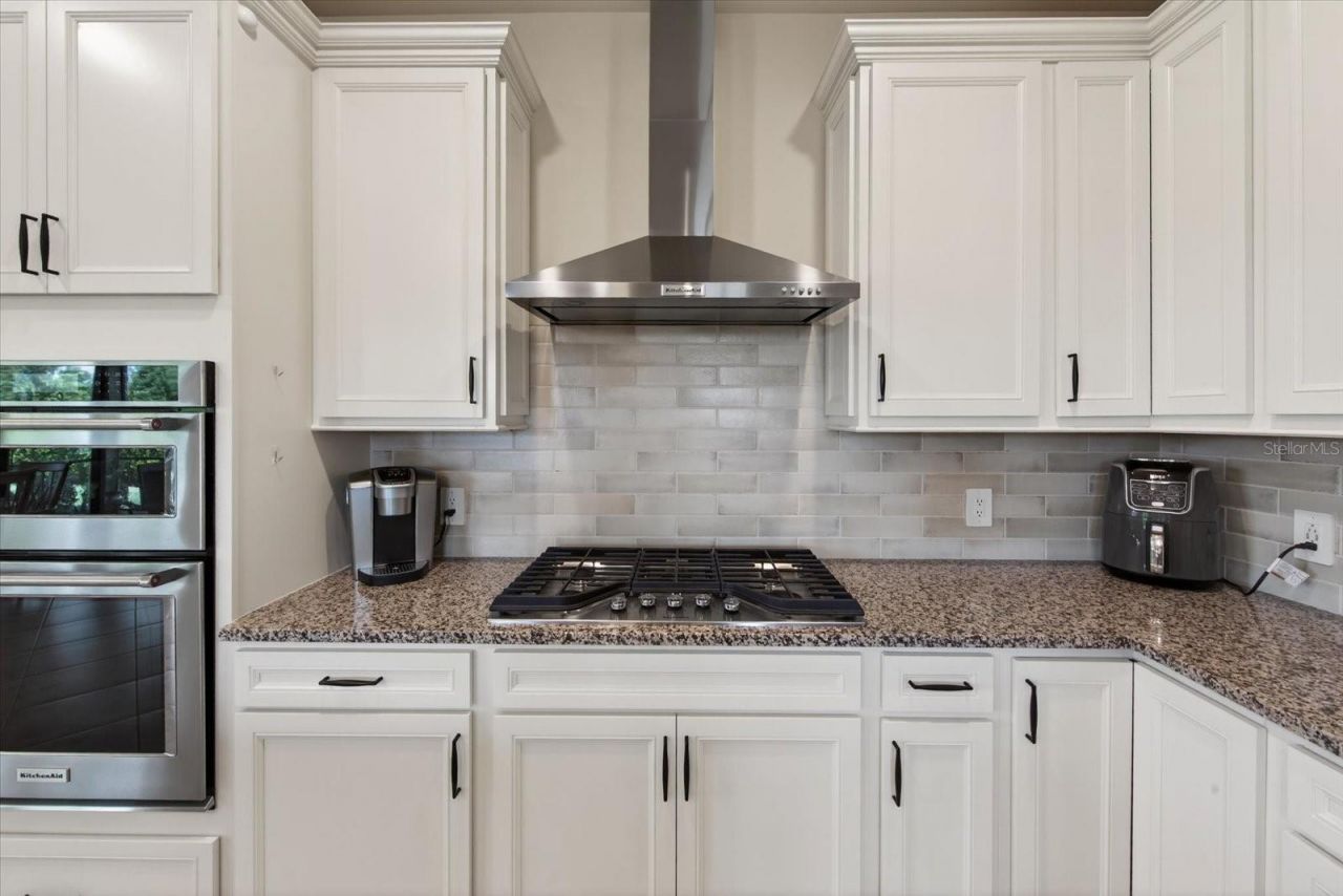 17905 Manchester Place, Bradenton, FL 34202 Photo