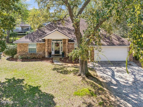 1802 BLUE HERON Lane, Jacksonville Beach, FL 32250
