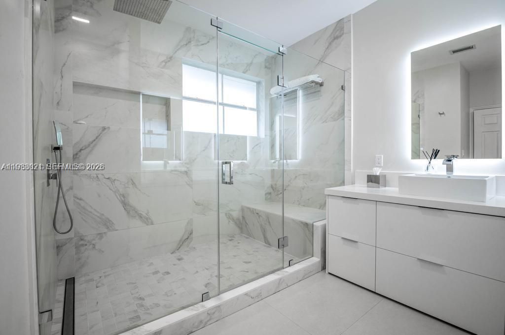 8325 NW 161st Ter, Unit 8325, Miami Lakes, FL 33016 Photo
