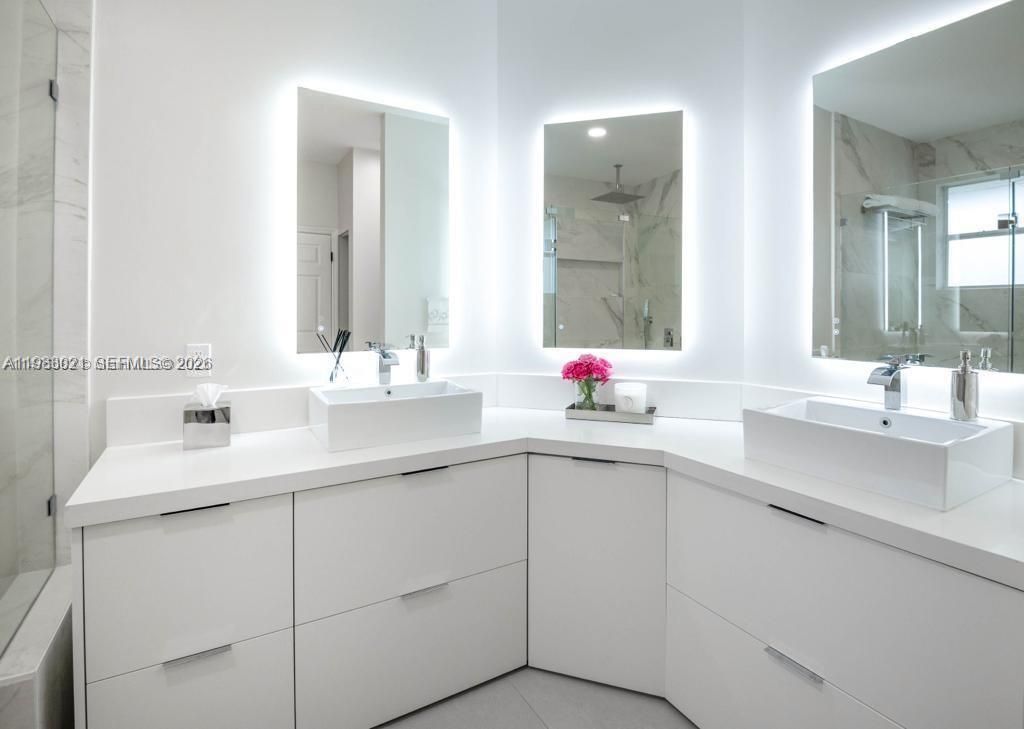 8325 NW 161st Ter, Unit 8325, Miami Lakes, FL 33016 Photo