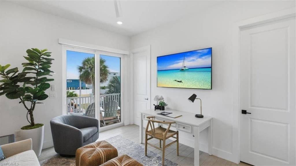 129 Pearl St, Fort Myers Beach, FL 33931 Photo