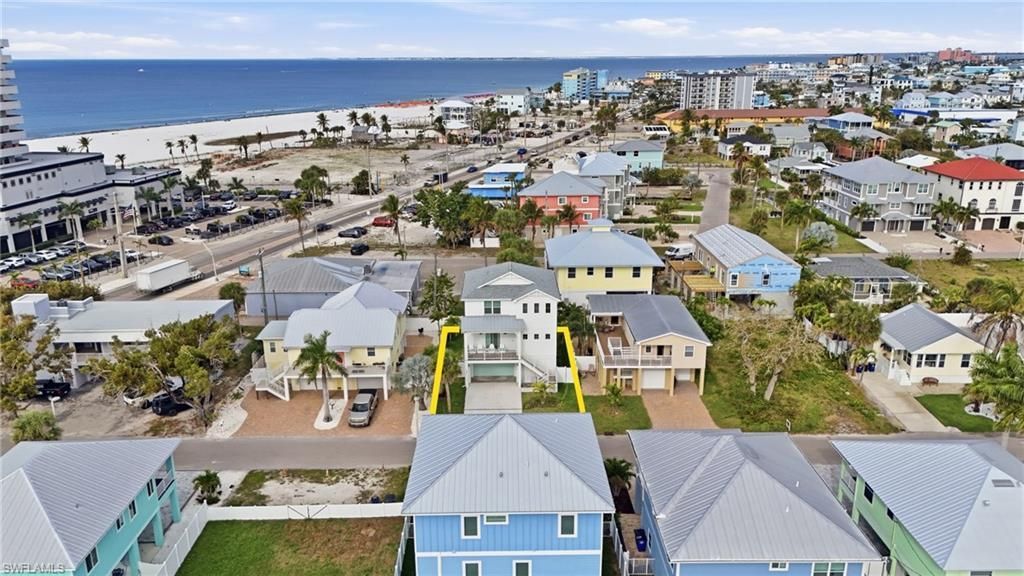 129 Pearl St, Fort Myers Beach, FL 33931 Photo