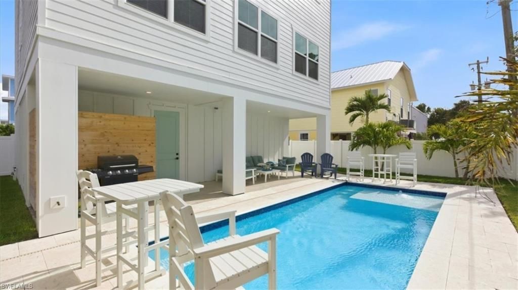 129 Pearl St, Fort Myers Beach, FL 33931 Photo