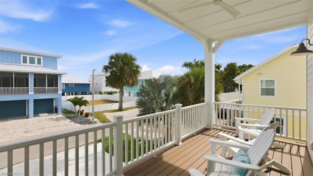 129 Pearl St, Fort Myers Beach, FL 33931 Photo