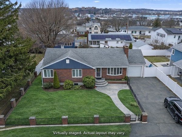 50 Stevens St, Revere, MA 02151