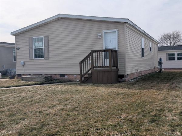 11724 Cedarbrook Drive, Green Oak Twp, MI 48178