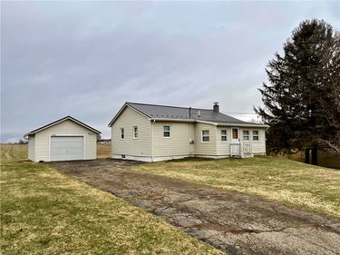 13450 Schutt Road , Sardinia, NY 14134