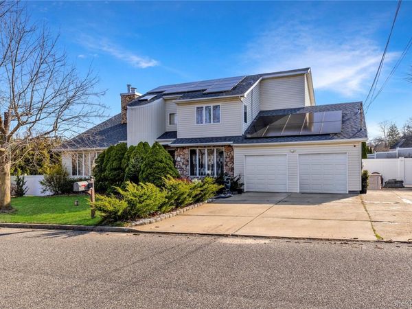 27 Cypress Drive, Kings Park, NY 11754