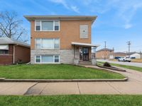 372 Yates Avenue, Calumet City, IL 60409 primary photo