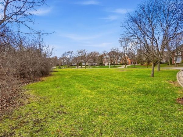 9045 Turnberry Drive , Burr Ridge, IL 60527