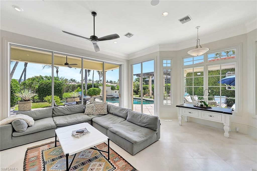 2052 Isla Vista Ln, Naples, FL 34105 Photo