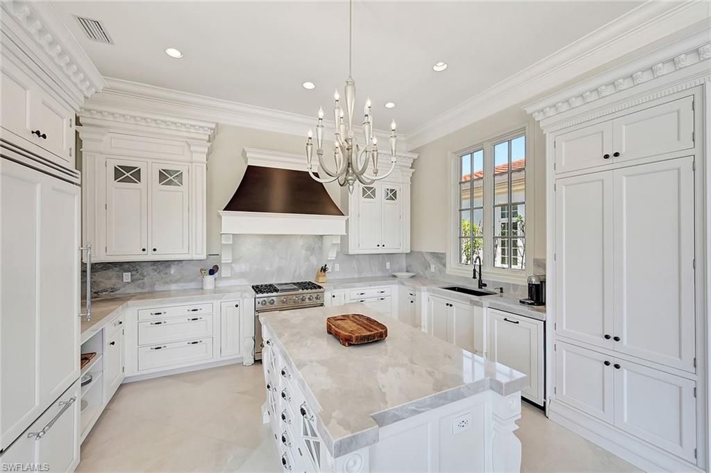 2052 Isla Vista Ln, Naples, FL 34105 Photo