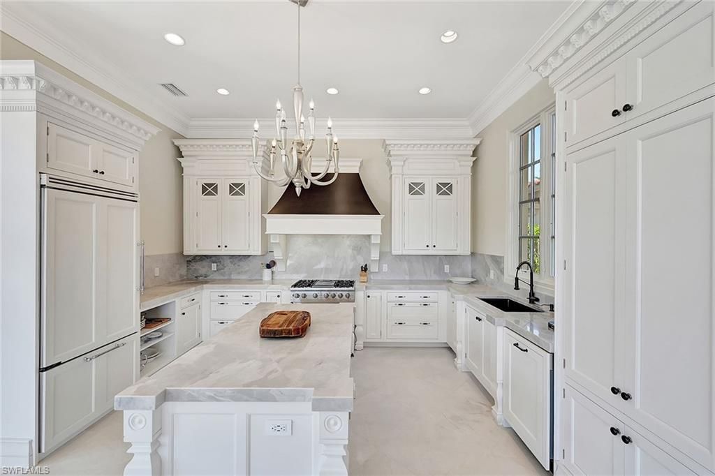 2052 Isla Vista Ln, Naples, FL 34105 Photo