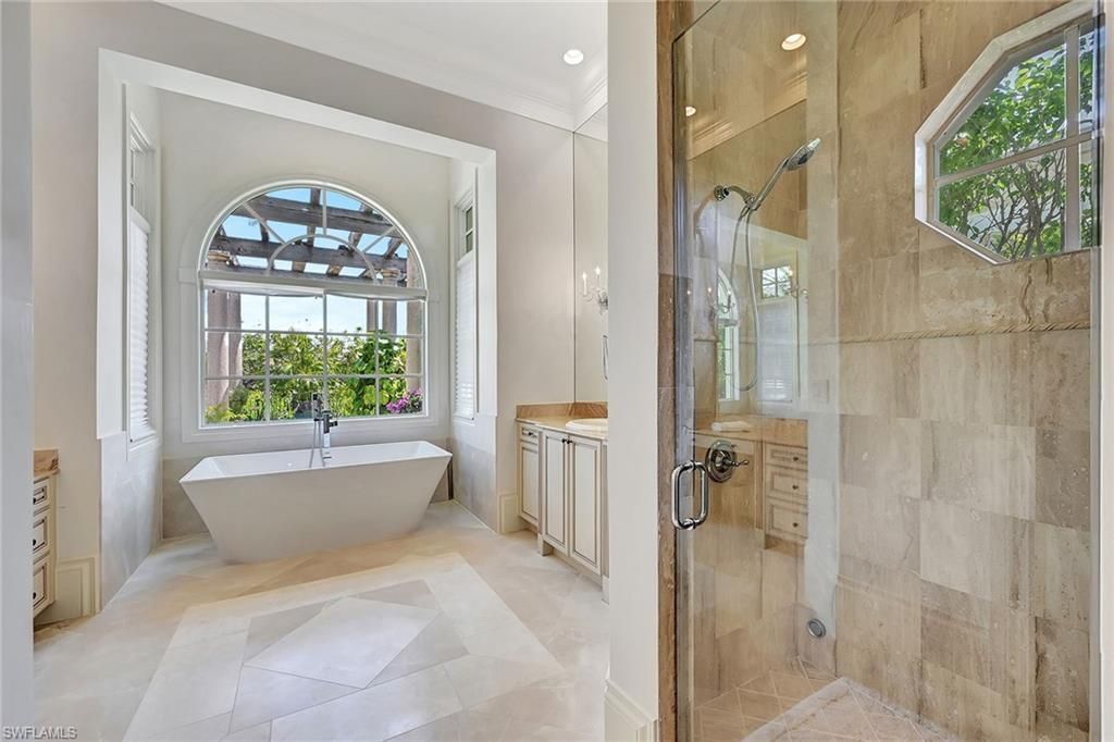 2052 Isla Vista Ln, Naples, FL 34105 Photo