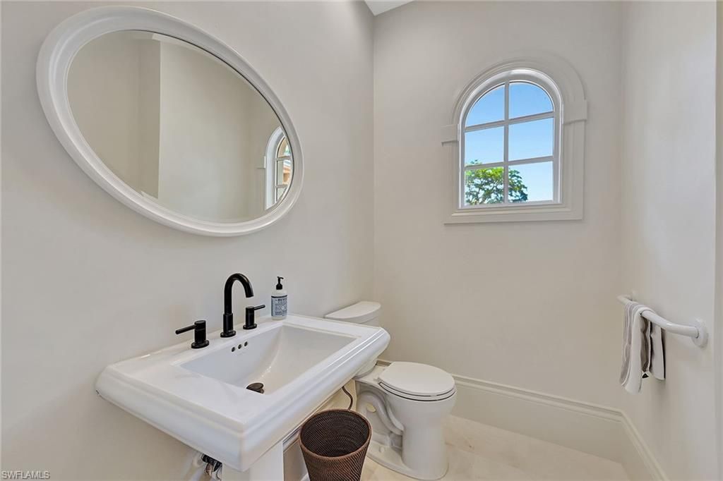 2052 Isla Vista Ln, Naples, FL 34105 Photo