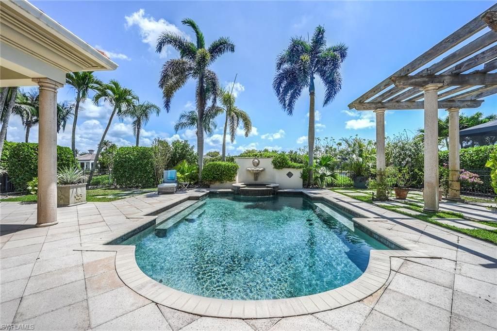 2052 Isla Vista Ln, Naples, FL 34105 Photo