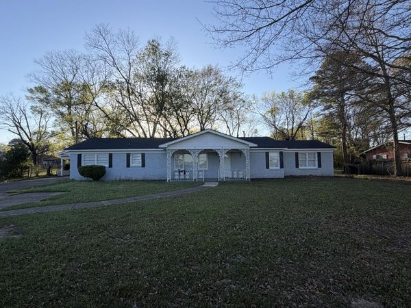 1420 9th S, Columbus, MS 39701