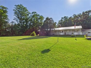 9279 Lake Avenue , Brocton, NY 14716