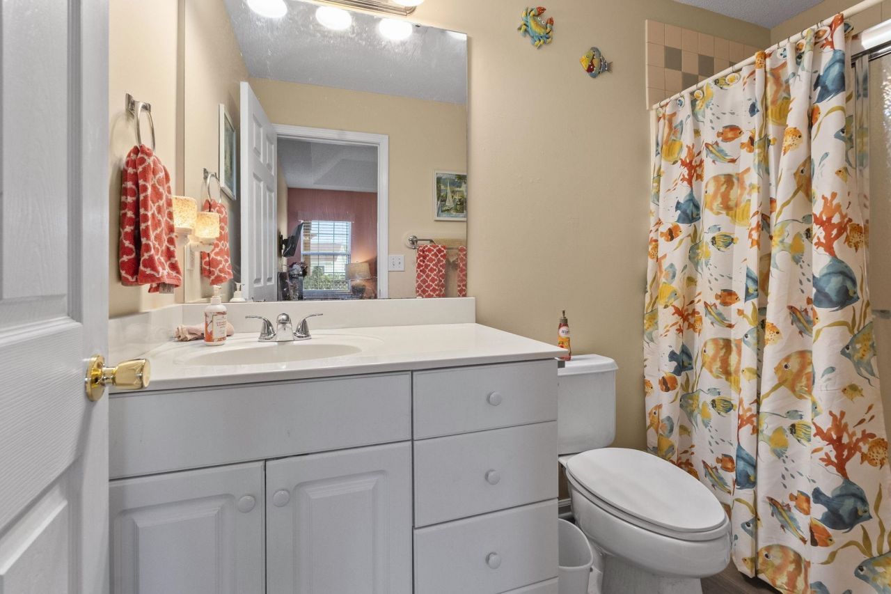 353 Worthington Circle Photo 26