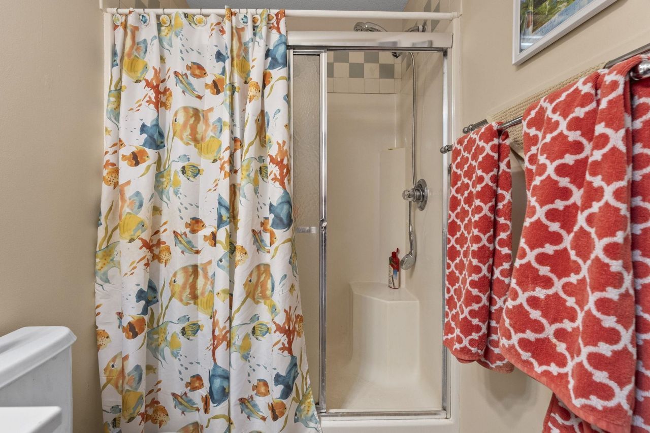 353 Worthington Circle Photo 27