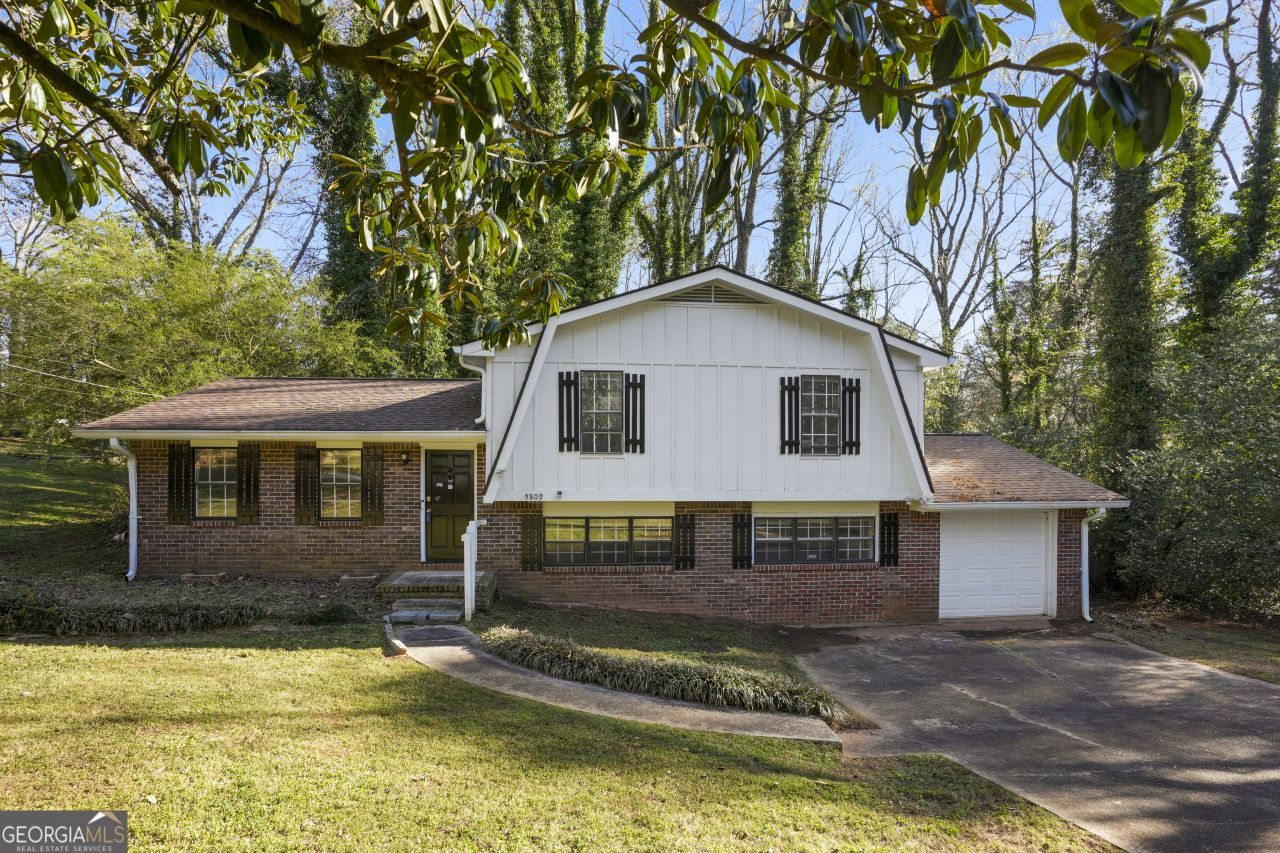 5809 Oakleaf Way, Stone Mountain, GA 30087 Main Photo