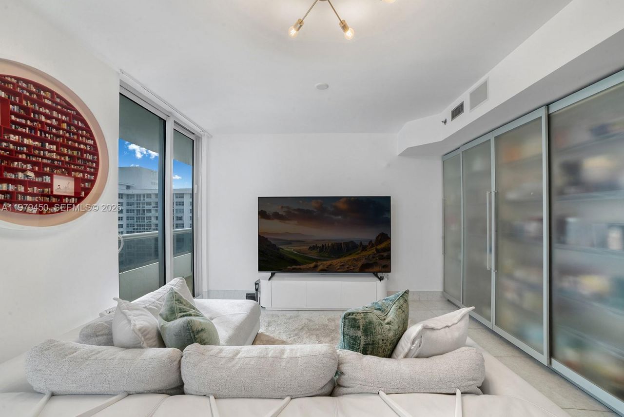 5801 Collins Ave, Unit 1200, Miami Beach, FL 33140 Photo