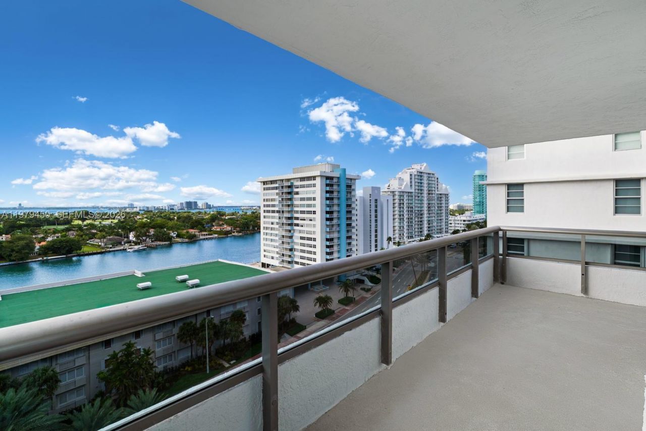 5801 Collins Ave, Unit 1200, Miami Beach, FL 33140 Photo