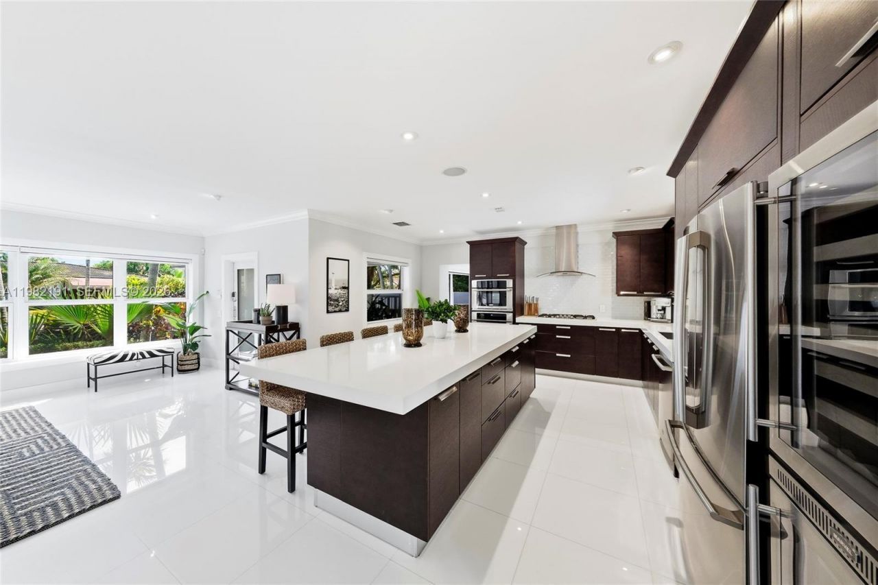 1133 NE 88th St, Miami, FL 33138 Photo