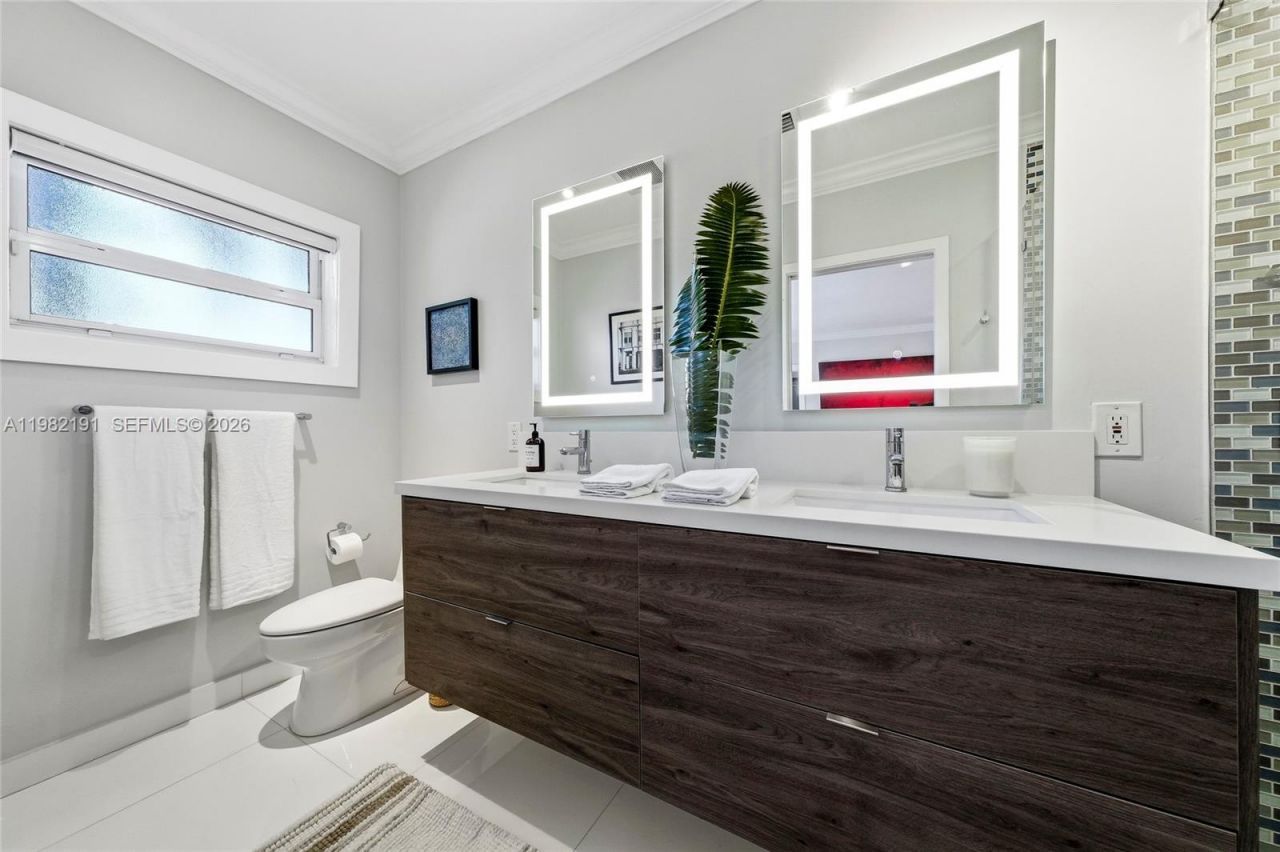 1133 NE 88th St, Miami, FL 33138 Photo