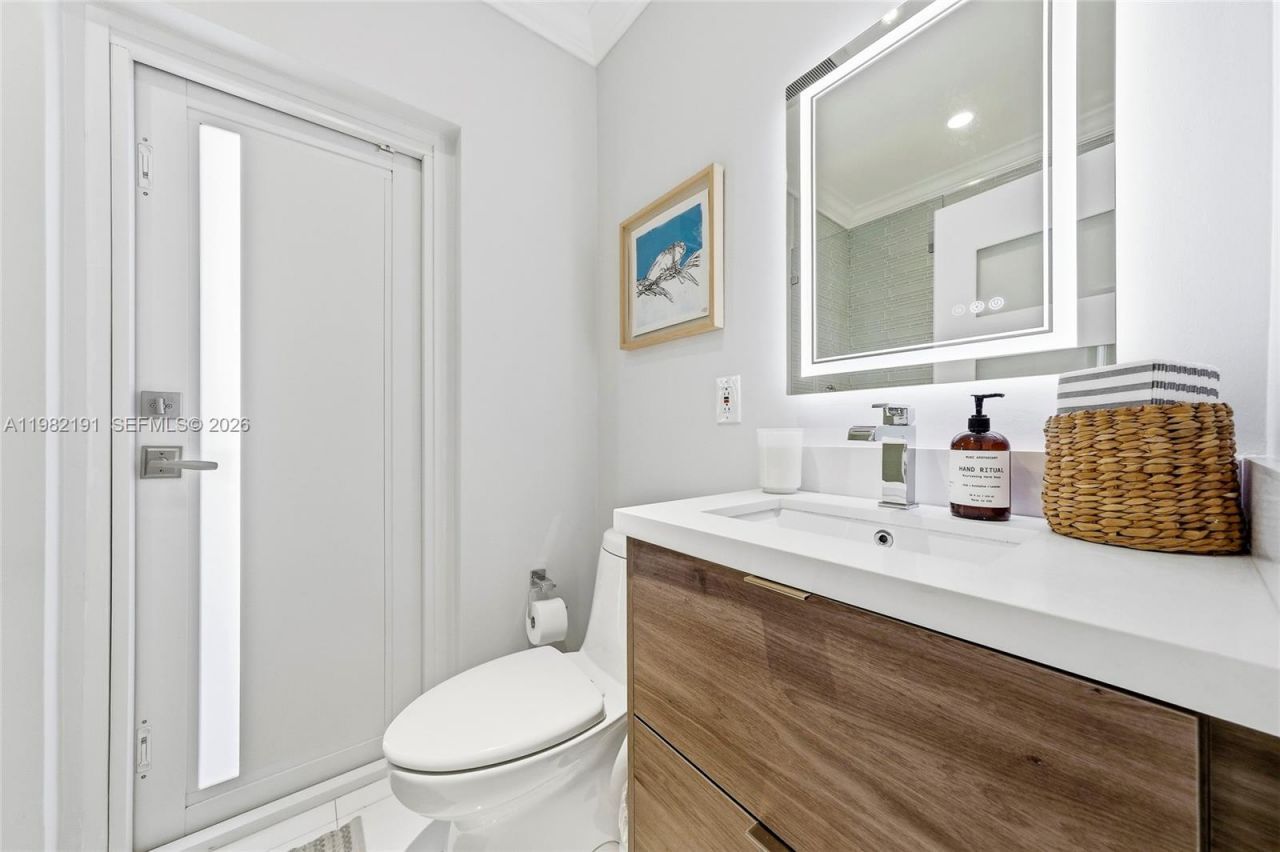 1133 NE 88th St, Miami, FL 33138 Photo