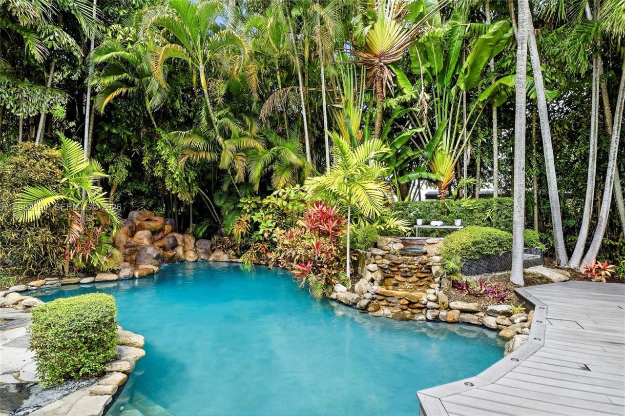 1133 NE 88th St, Miami, FL 33138 Photo