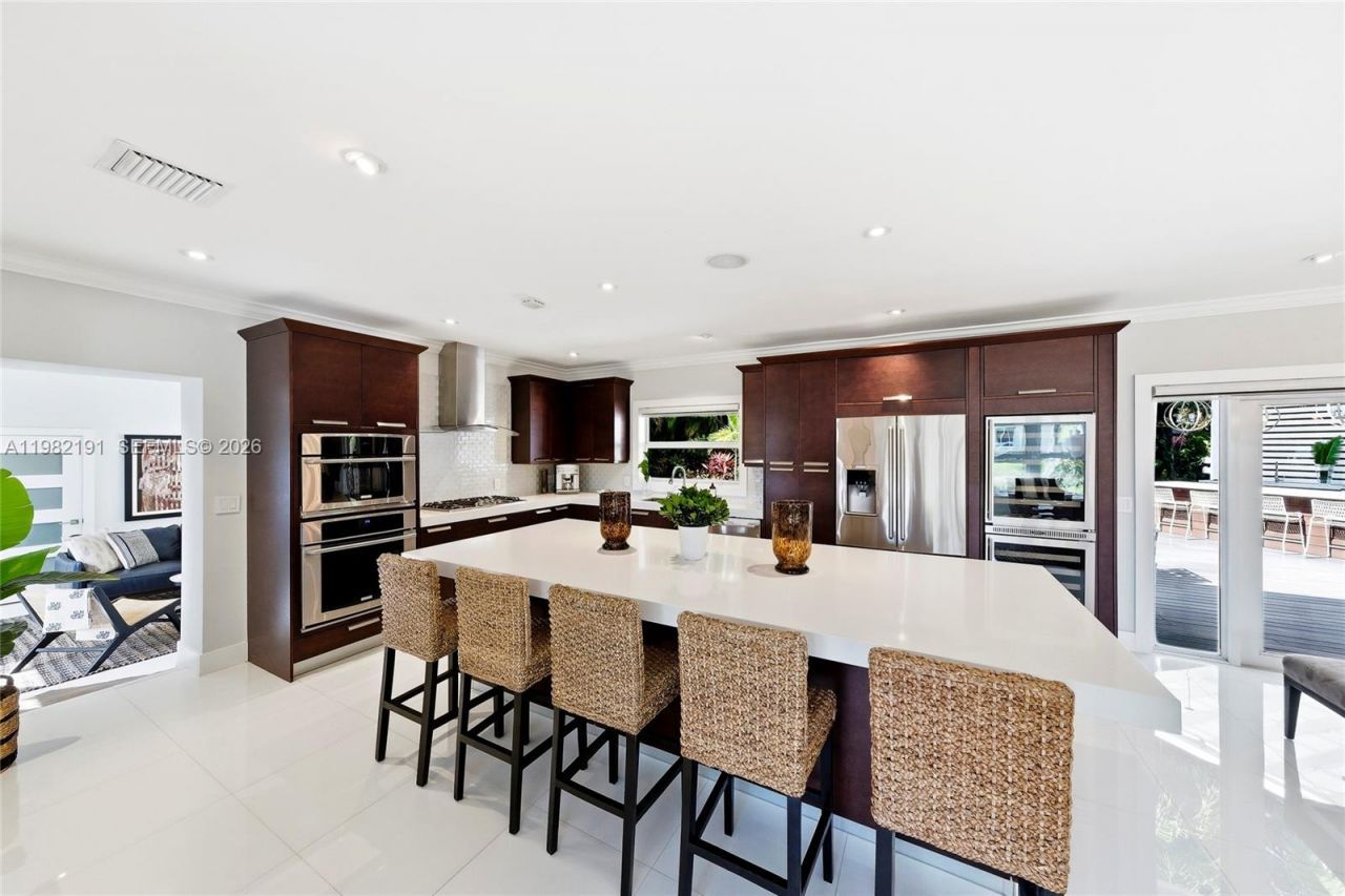 1133 NE 88th St, Miami, FL 33138 Photo