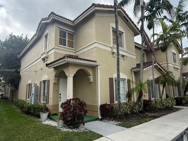 10776 NW 83rd Ter, Unit 1-19, Doral, FL 33178