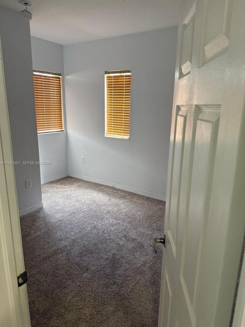 10776 NW 83rd Ter, Unit 1-19, Doral, FL 33178 Photo