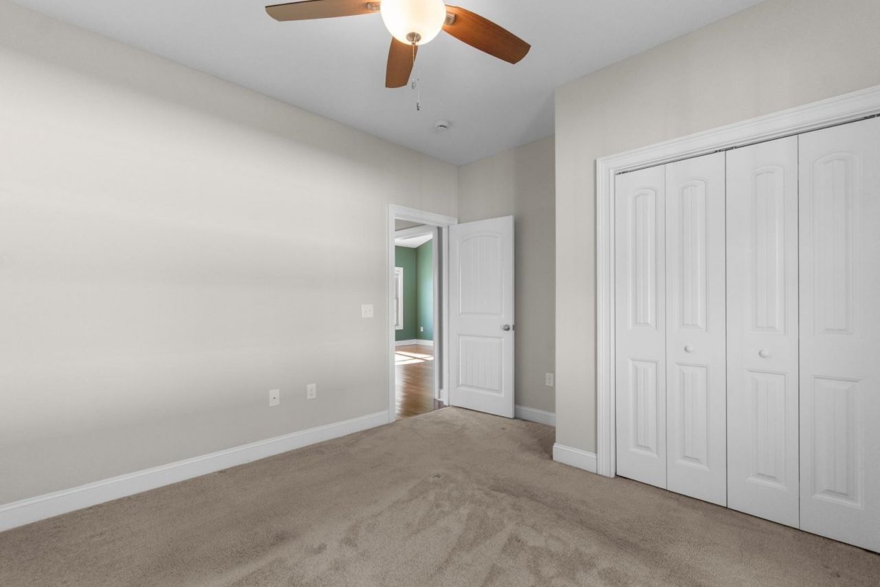 313 Basswood Ct. Photo 21