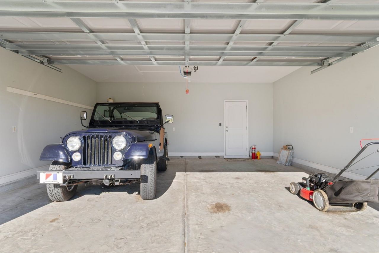 313 Basswood Ct. Photo 26