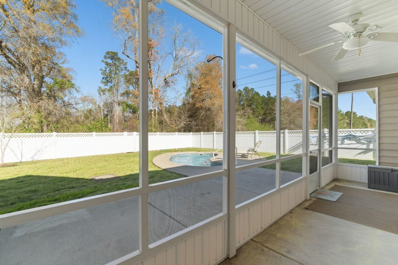 313 Basswood Ct. Photo 27