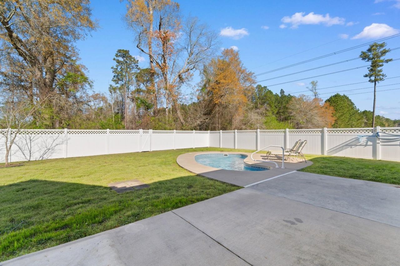 313 Basswood Ct. Photo 28