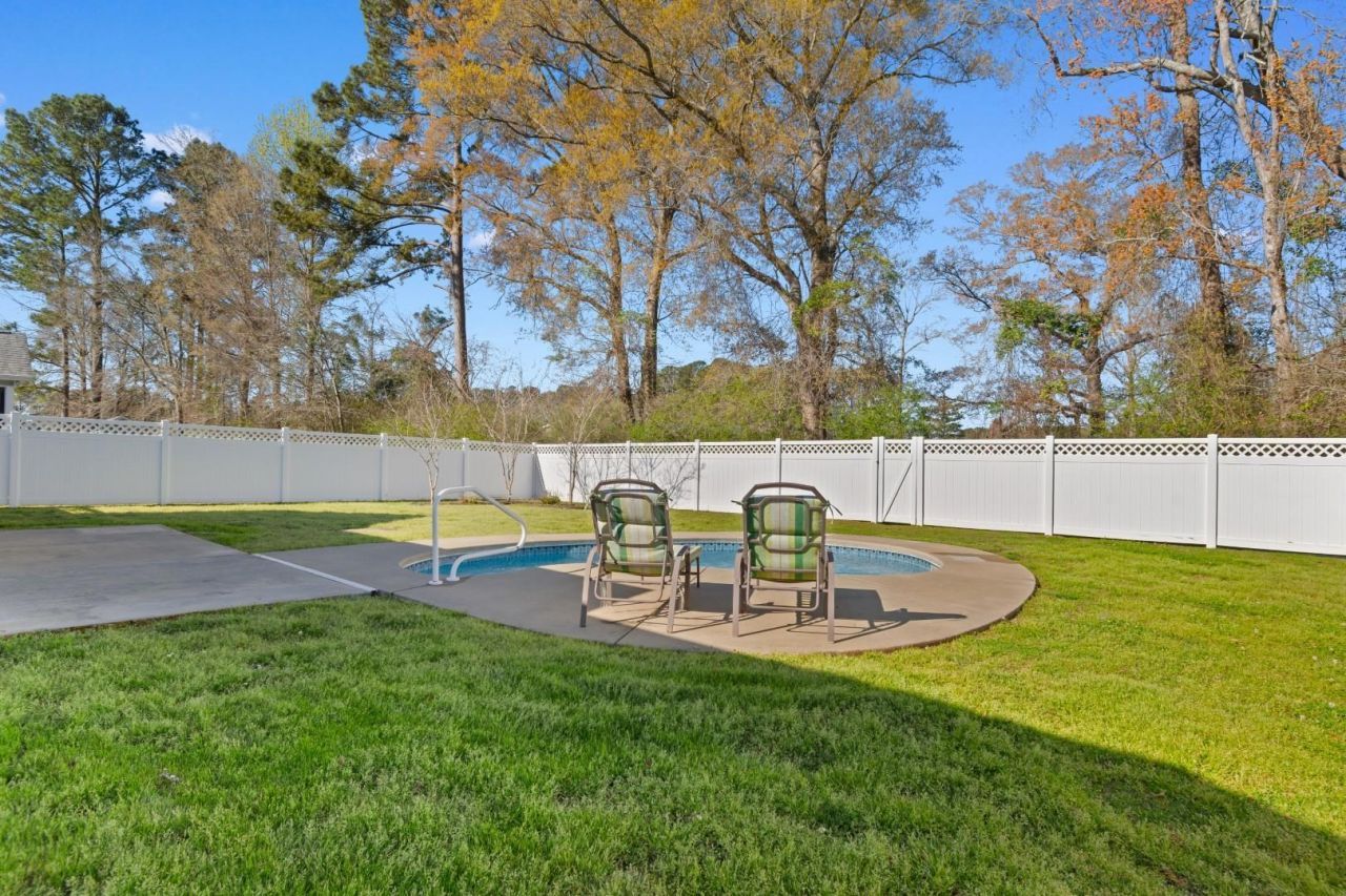 313 Basswood Ct. Photo 31