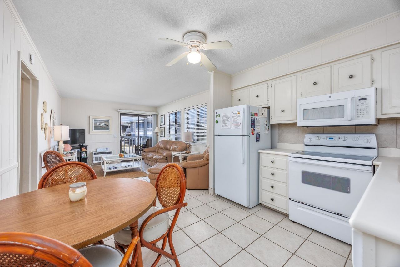 5001 N Ocean Blvd.  Photo 7