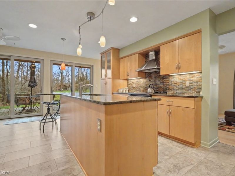 716-7 Claridge Lane, Aurora, OH 44202 Photo 11