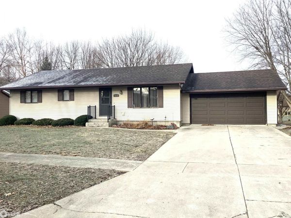 213 N Clarke Street, Algona, IA 50511