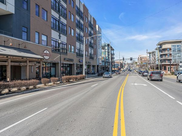 2407 8th Ave S, Unit 512, Nashville, TN 37204