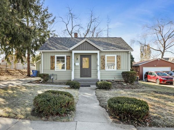 111 E Green Street, Watertown, WI 53098