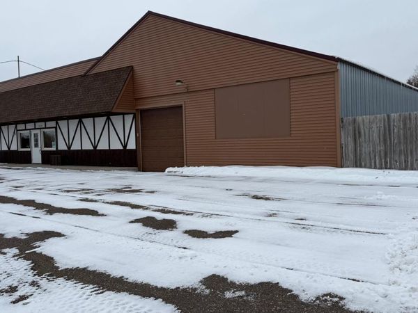 10600 South Avenue , Chisago City, MN 55013