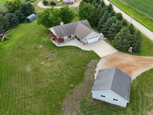 72329 320th Street, Racine, MN 55967