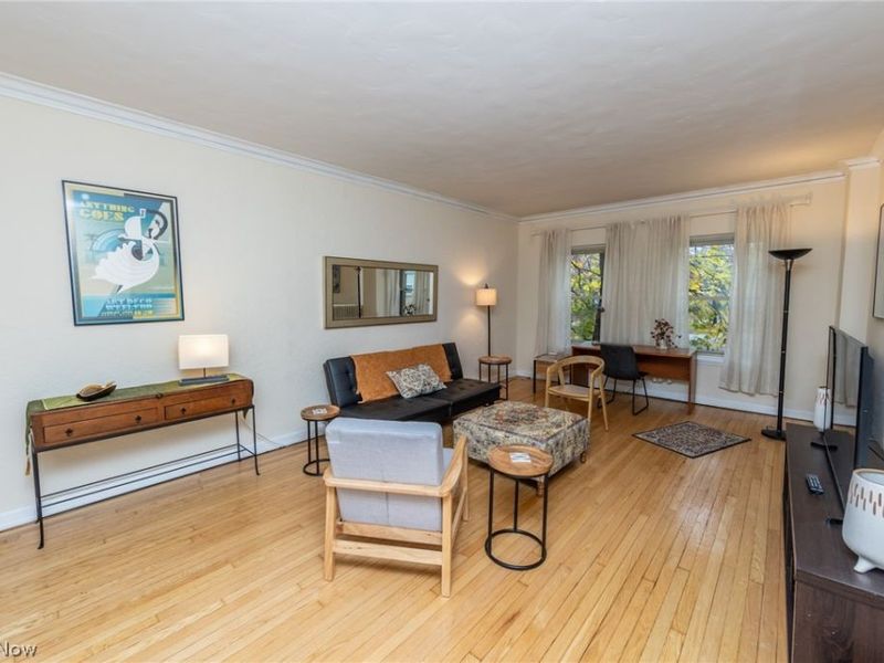 2330 Euclid Heights Boulevard, Unit 105, Cleveland Heights, OH 44106 Photo 2