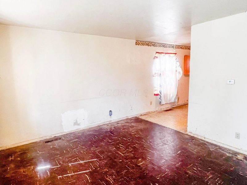 2676 Shelly Drive, Columbus, OH 43207 Photo 3