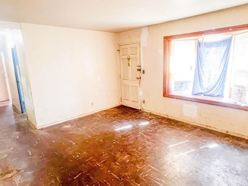 2676 Shelly Drive, Columbus, OH 43207 Photo 4